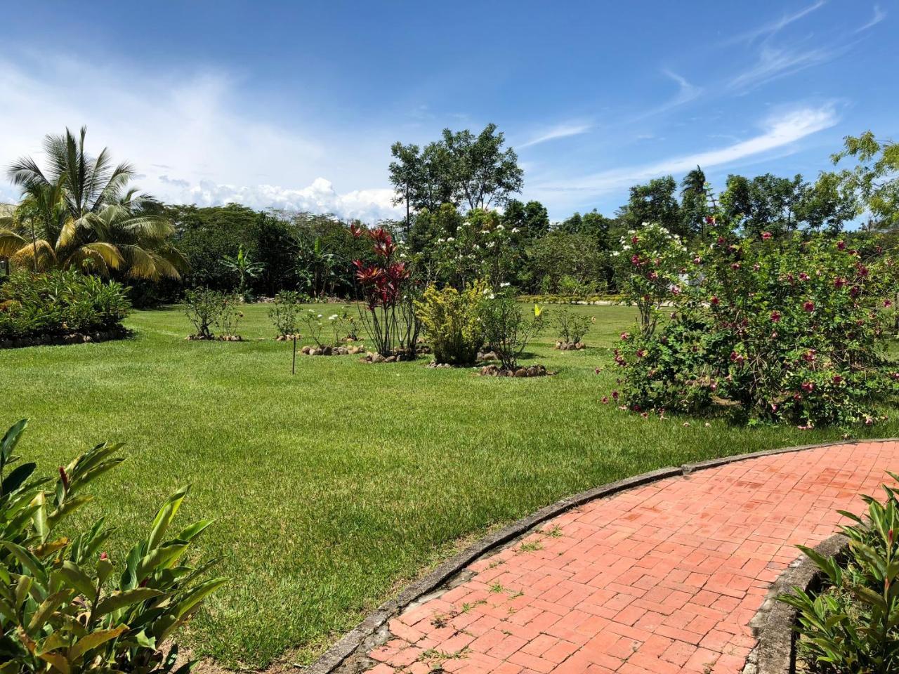 Hotel Campestre Arboretto Villavicencio Exterior photo