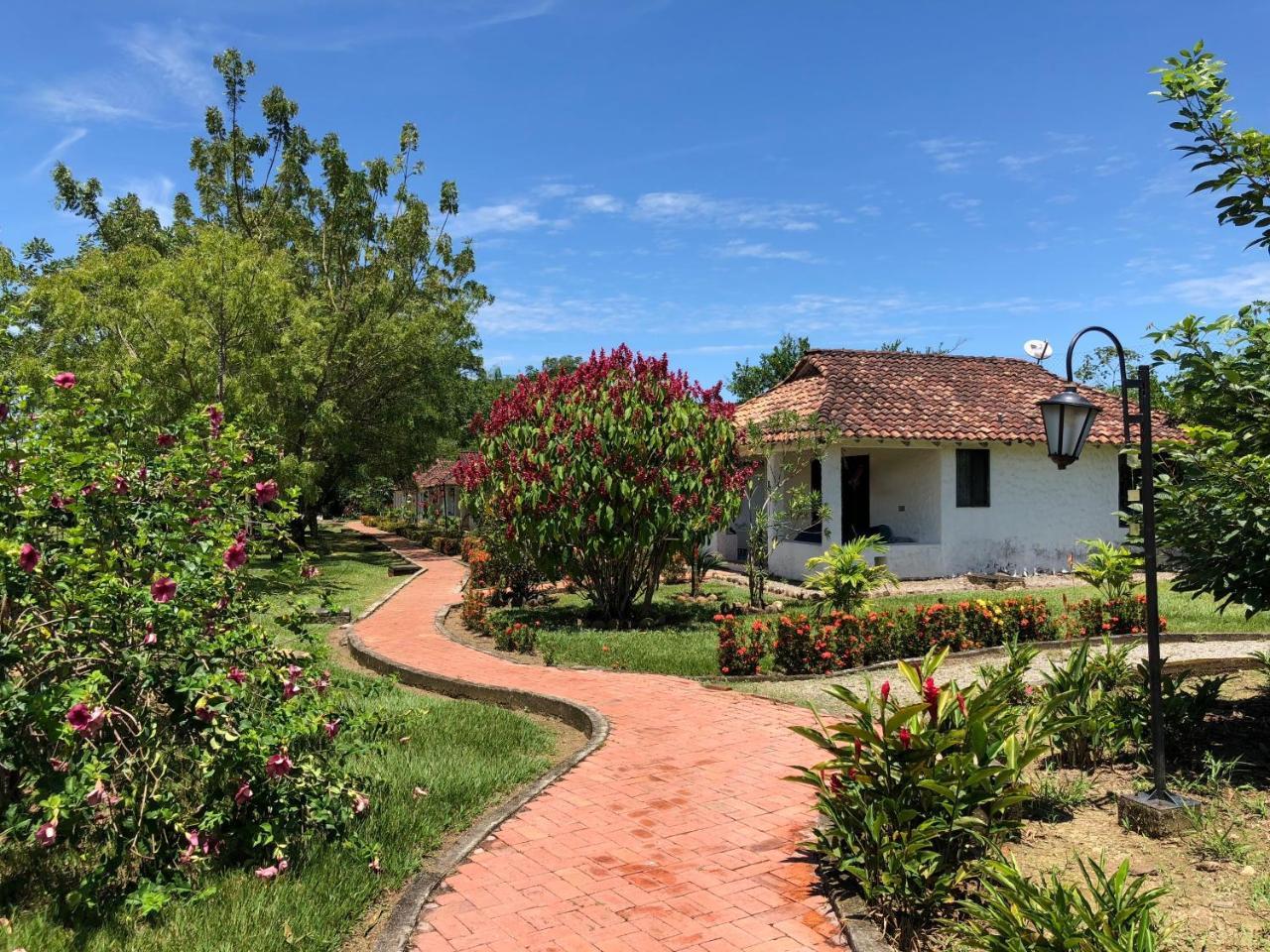 Hotel Campestre Arboretto Villavicencio Exterior photo